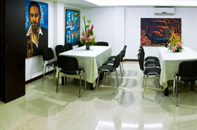 מדיין Hotel 33 Conquest מראה חיצוני תמונה